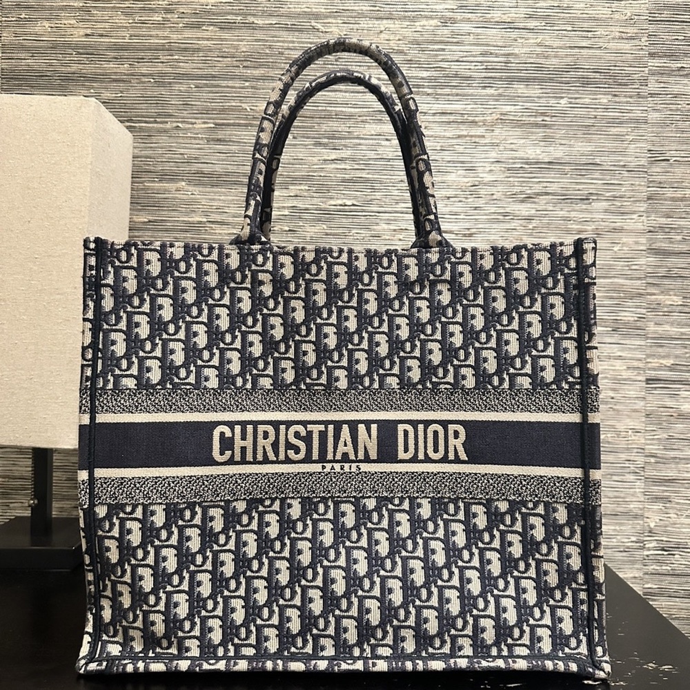 Christian Dior large oblique book tote